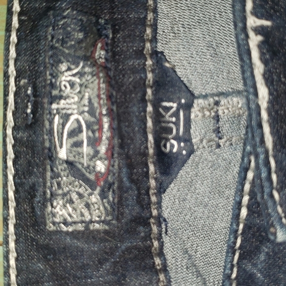 Silver Suki Bootcut Jeans. Size 33x33 - Picture 4 of 7